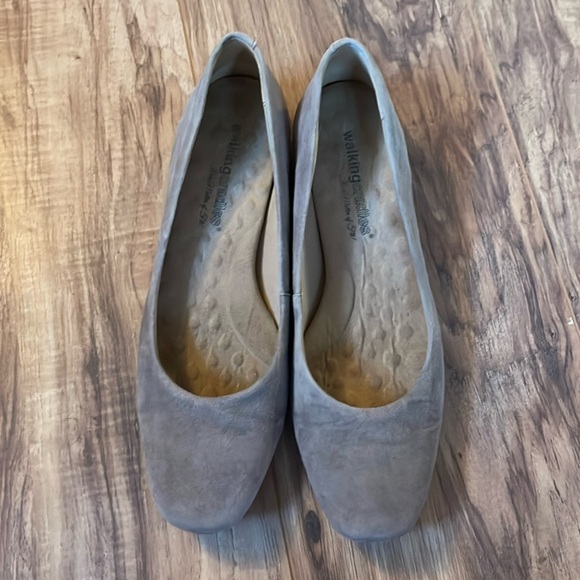 Walking Cradles grey suede flats - Picture 1 of 4